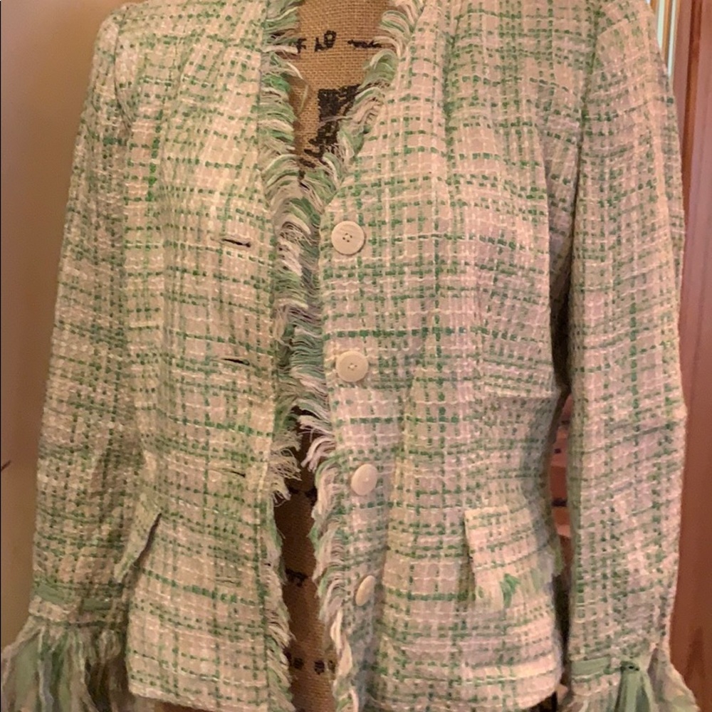 EUC lined jacket ribbon sleeves 4 button closure